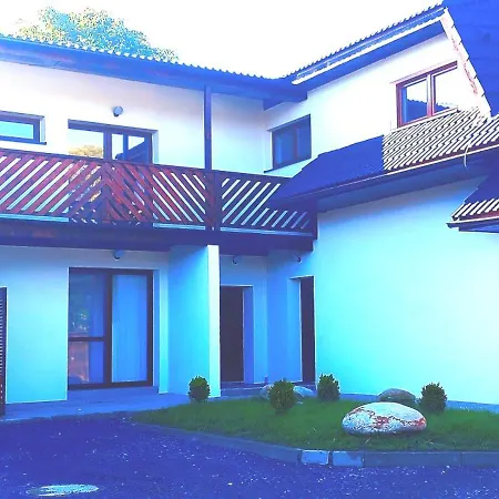 Priestranny 64 M2 V Malebnom Penzione Pri Svahu *