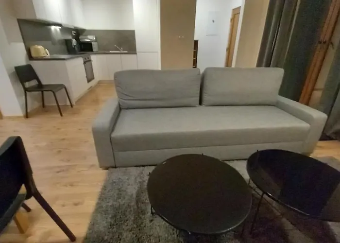 Priestranny Rena V Malebnom Apartmanovom Dome Horky Pri Svahu V Pavcinej Lehote Paucsinalehota